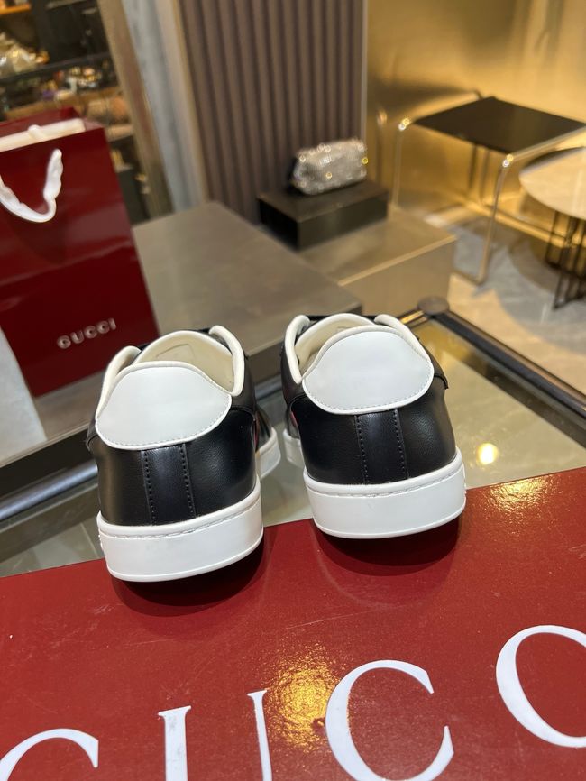 Gucci sneaker with Web 757943-10