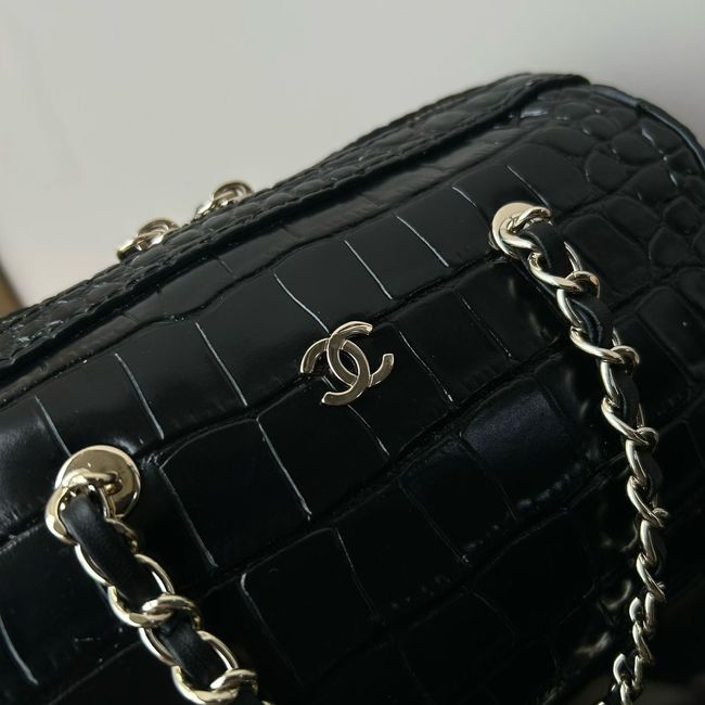 Chanel Clutch with chain Crocodile Embossed AS4474 Black Chanel Clutch with chain Crocodile Embossed AS4474 Black