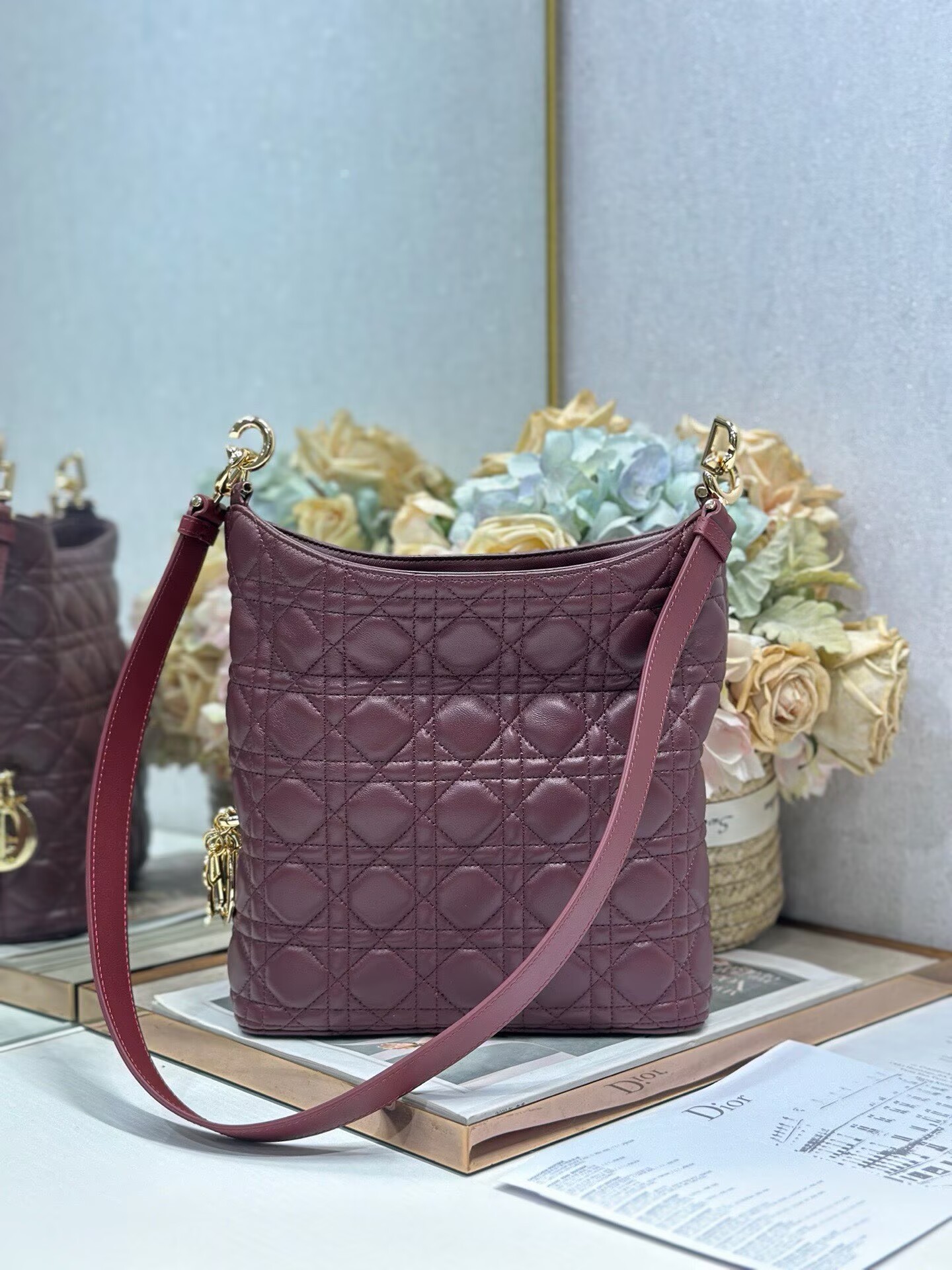 DIOR Original Leather Tote Handbag 1538 Burgundy DIOR Original Leather Tote Handbag 1538 Burgundy