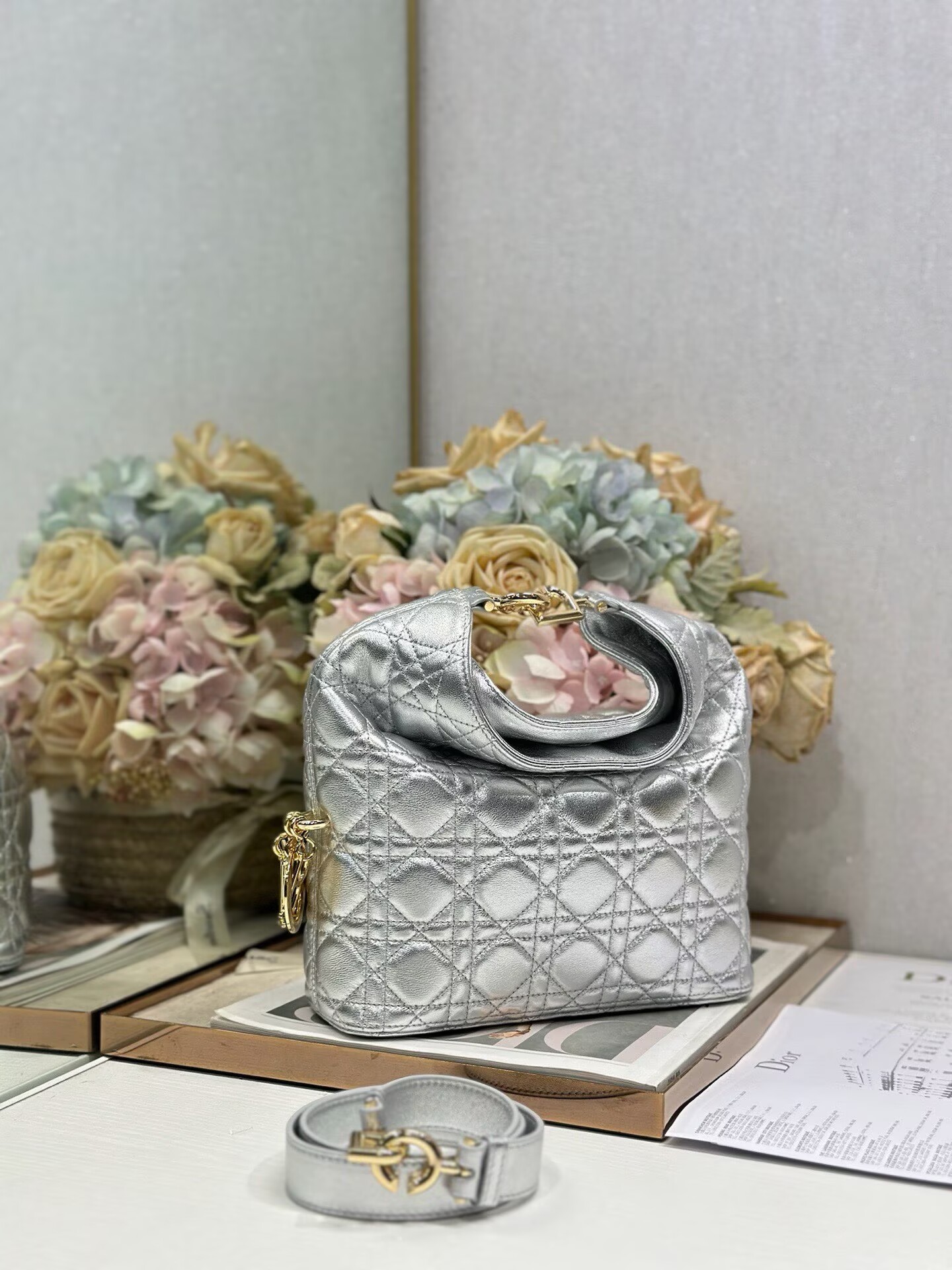 DIOR Original Leather Tote Handbag 1538 Silver DIOR Original Leather Tote Handbag 1538 Silver