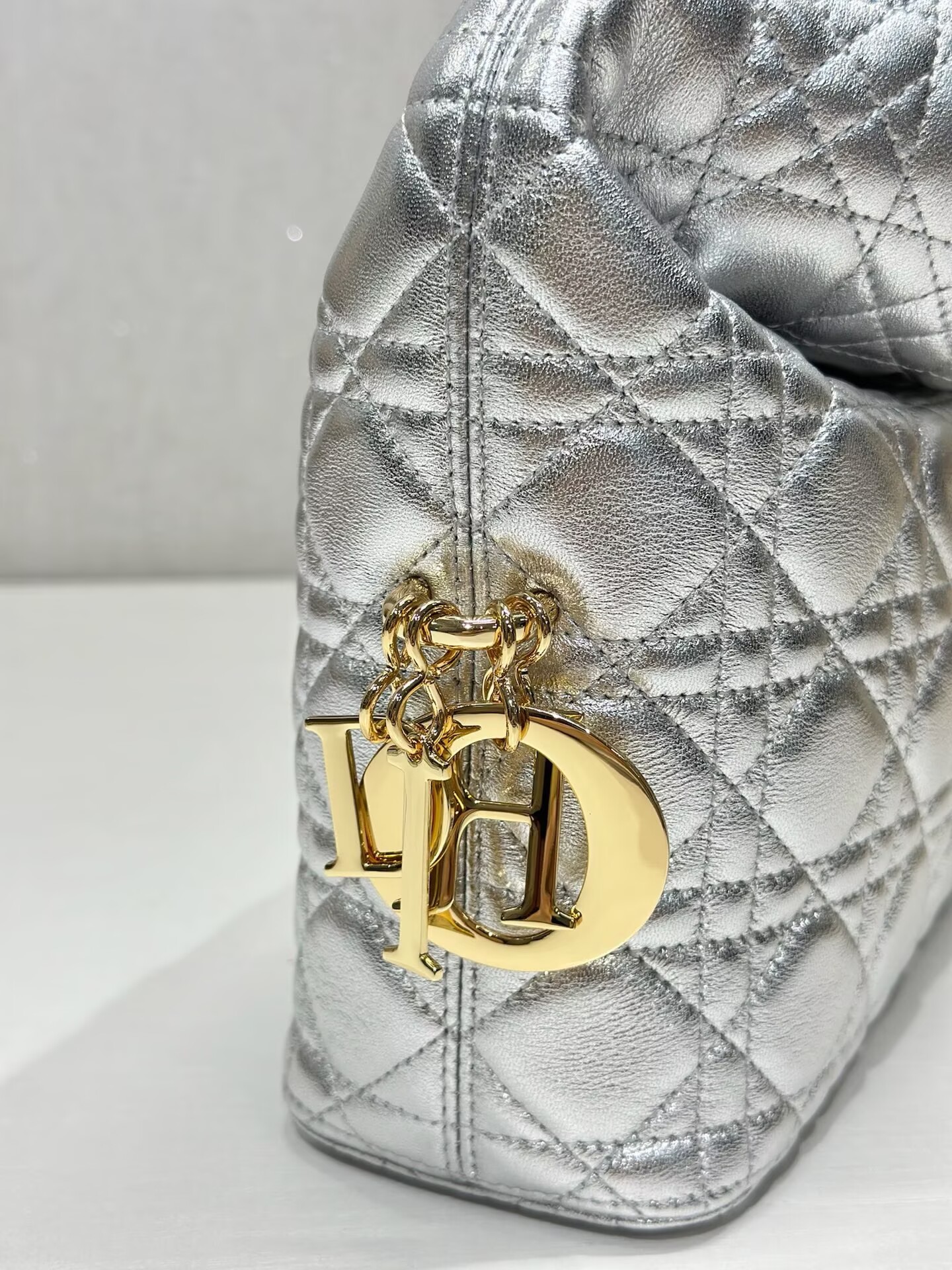 DIOR Original Leather Tote Handbag 1538 Silver DIOR Original Leather Tote Handbag 1538 Silver