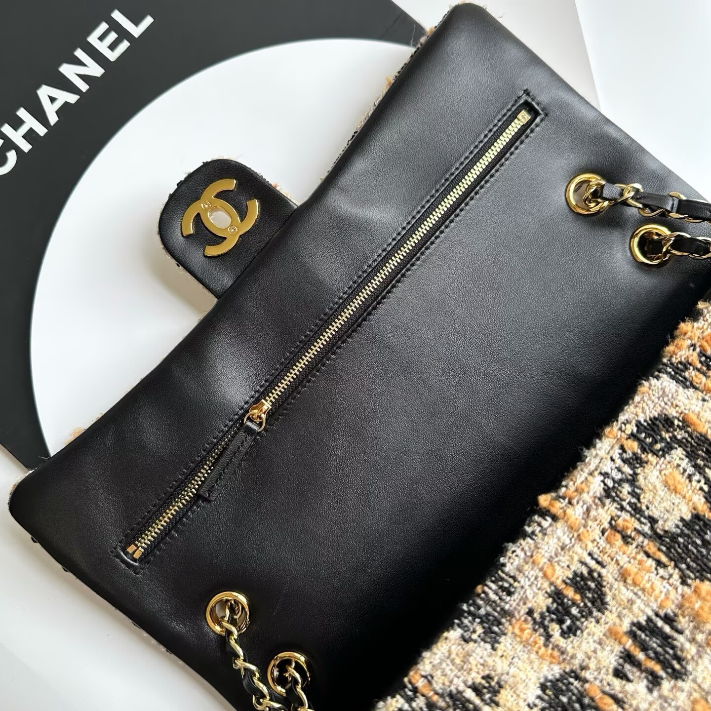 Chanel 26A CF Maxi Flap Tweed Bag AS5641 Leopard Print Chanel 26A CF Maxi Flap Tweed Bag AS5641 Leopard Print
