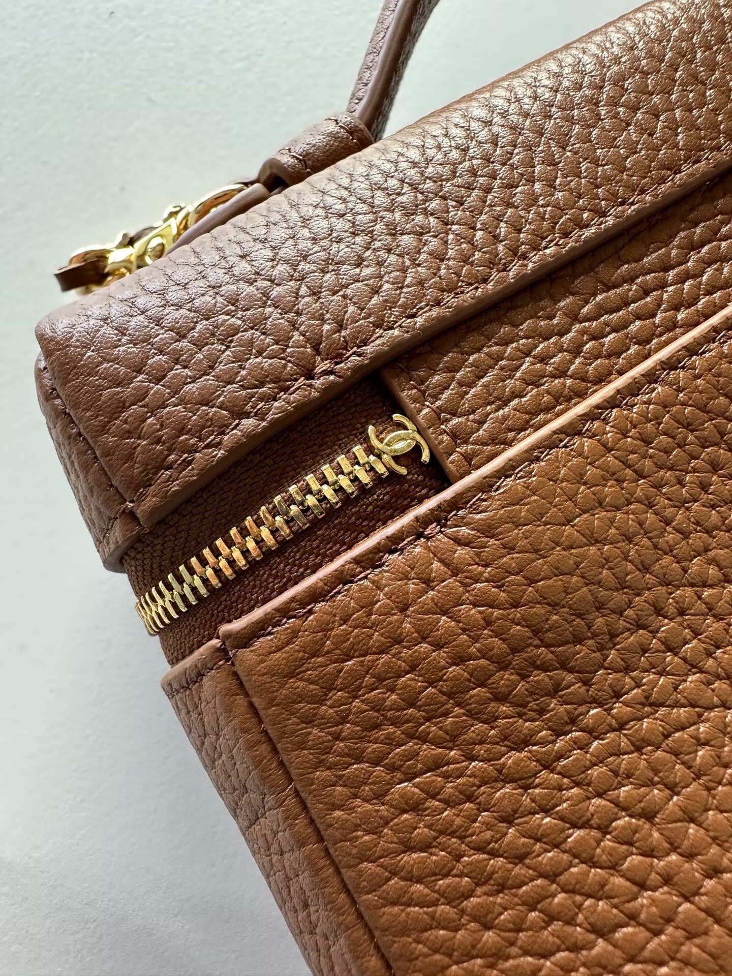 Chanel Large Vanity With Chain AP5347 Brown Chanel Large Vanity With Chain AP5347 Brown