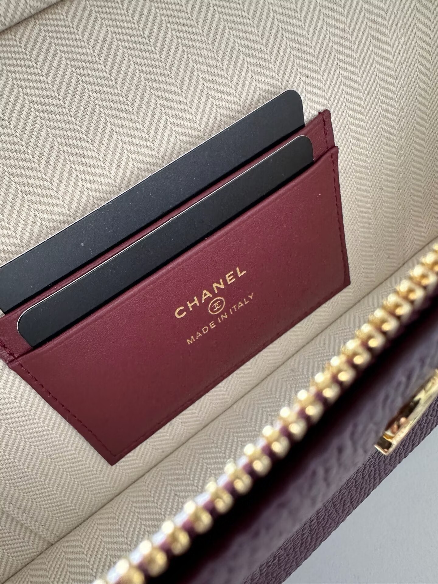 Chanel Large Vanity With Chain AP5347 Burgundy Chanel Large Vanity With Chain AP5347 Burgundy