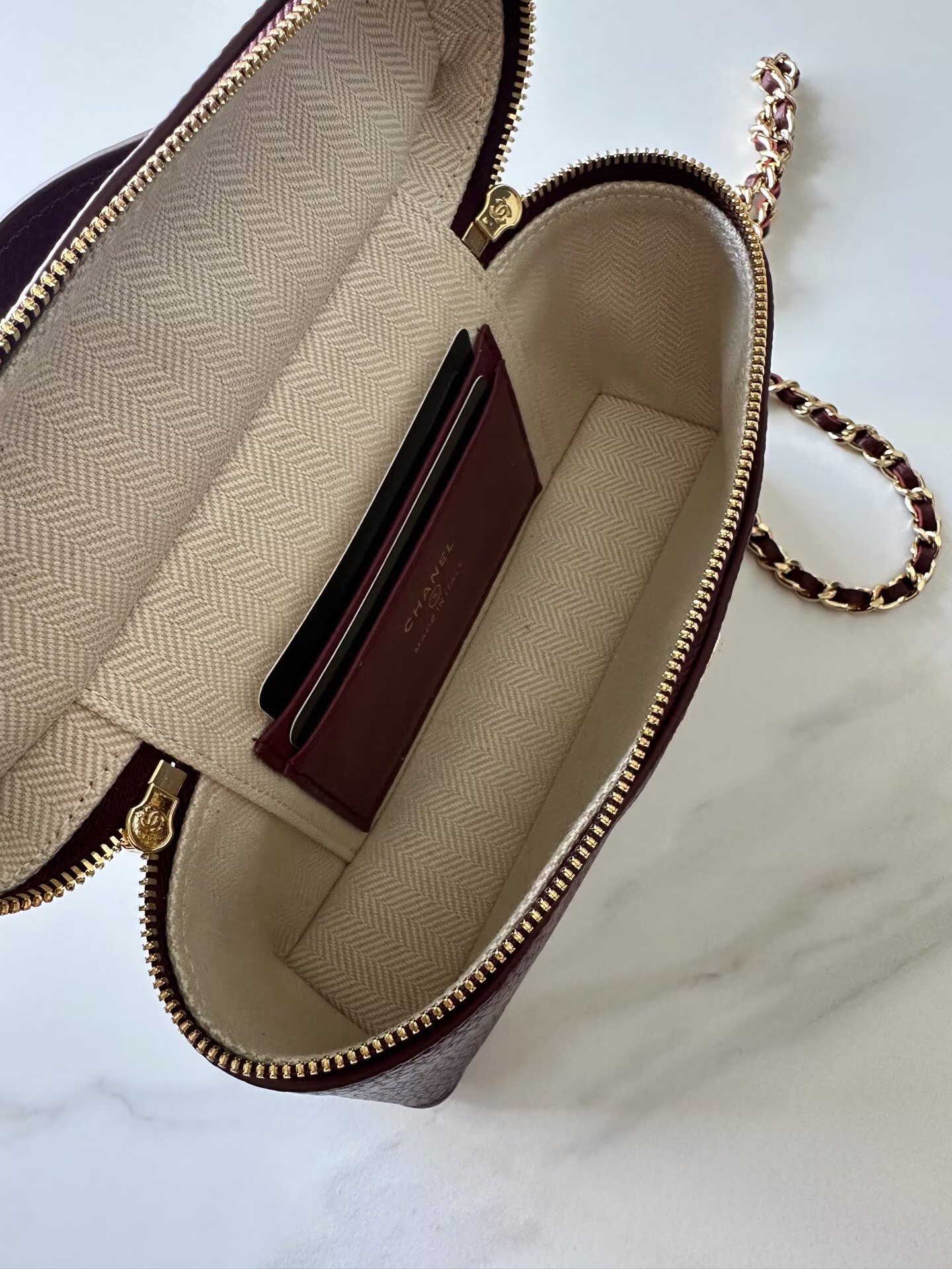 Chanel Vanity With Chain AP5346 Burgundy Chanel Vanity With Chain AP5346 Burgundy