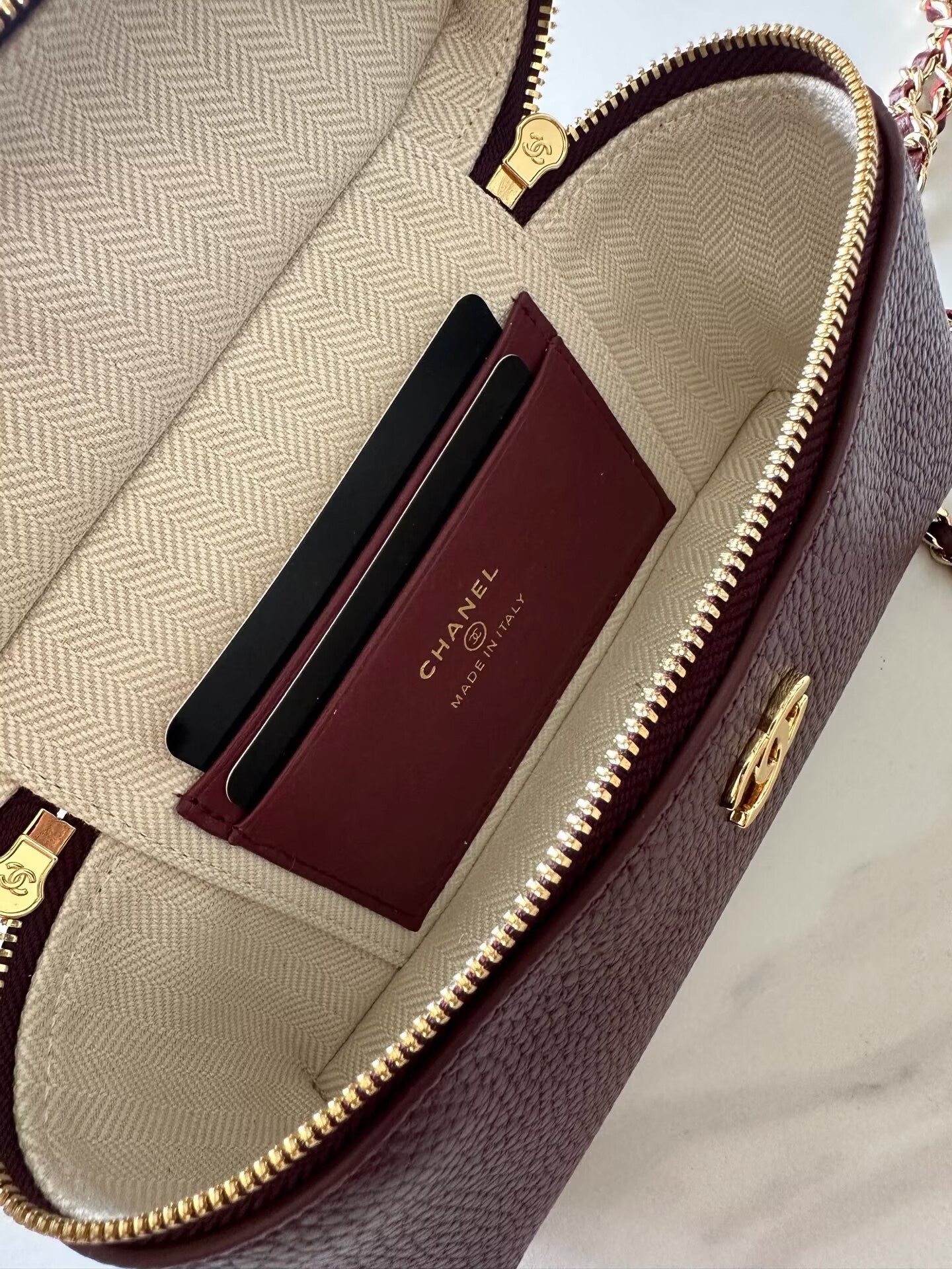 Chanel Vanity With Chain AP5346 Burgundy Chanel Vanity With Chain AP5346 Burgundy