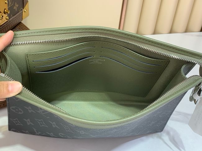 Louis Vuitton Pochette Voyage M28841 Khaki Green Louis Vuitton Pochette Voyage M28841 Khaki Green