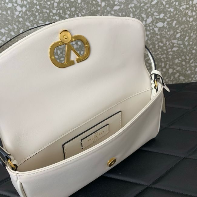 VALENTINO DEVAIN Small Sheepskin Shoulder Bag WB0T31 white VALENTINO DEVAIN Small Sheepskin Shoulder Bag WB0T31 white