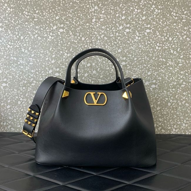 VALENTINO Medium Sheepskin Shoulder Bag 0112L black VALENTINO Medium Sheepskin Shoulder Bag 0112L black