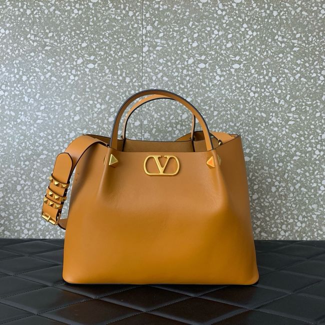 VALENTINO Medium Sheepskin Shoulder Bag 0112L brown VALENTINO Medium Sheepskin Shoulder Bag 0112L brown