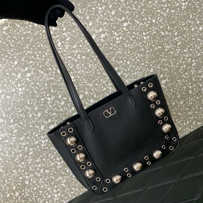 VALENTINO NELLCOTE small Calfskin Handbag WB0R78 black