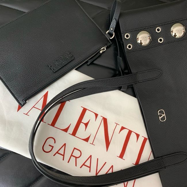 VALENTINO NELLCOTE Medium Calfskin Handbag WB0R79 BLACK