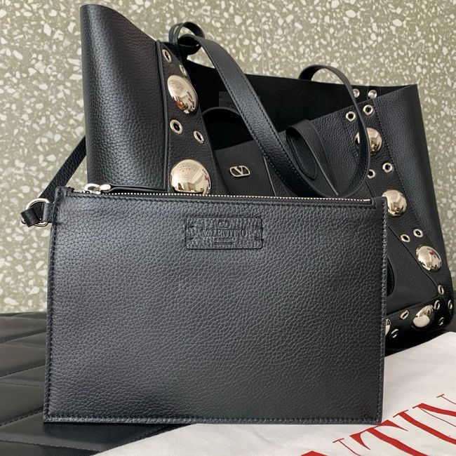 VALENTINO NELLCOTE Medium Calfskin Handbag WB0R79 BLACK