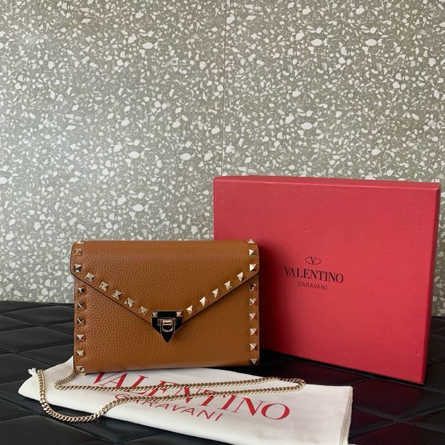 VALENTINO ROCKSTUD Small Calfskin Handbag VA088 camel VALENTINO ROCKSTUD Small Calfskin Handbag VA088 camel