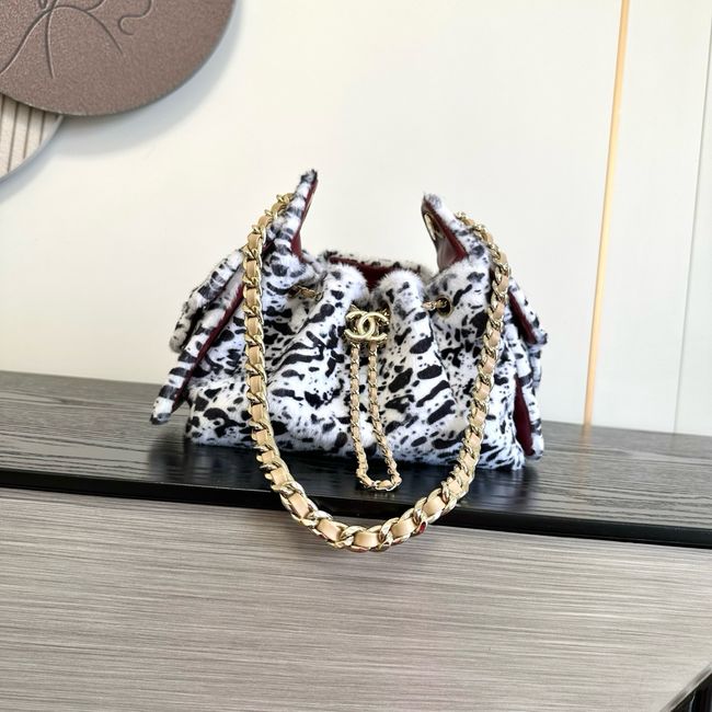 CHANEL 25 Mini Handbag AS5631 white & Black CHANEL 25 Mini Handbag AS5631 white & Black