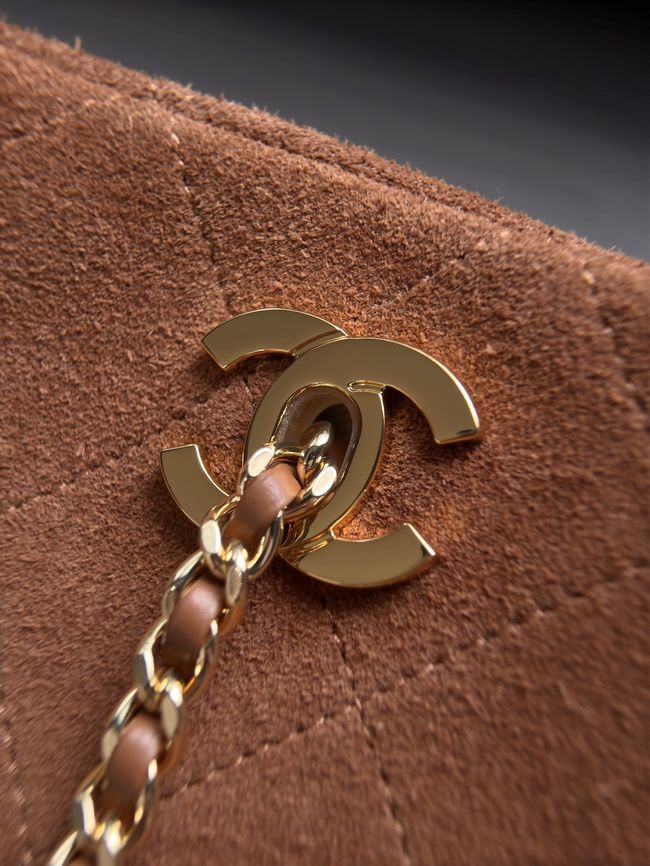 CHANEL Medium Flapbag AS6406 brown CHANEL Medium Flapbag AS6406 brown