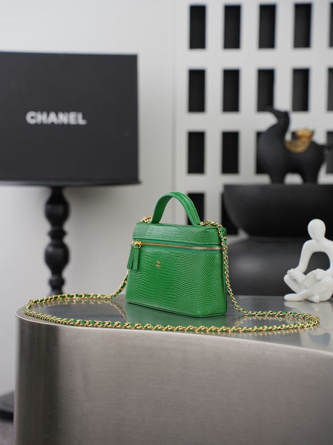 Chanel Vanity with Chain AP5195 green Chanel Vanity with Chain AP5195 green