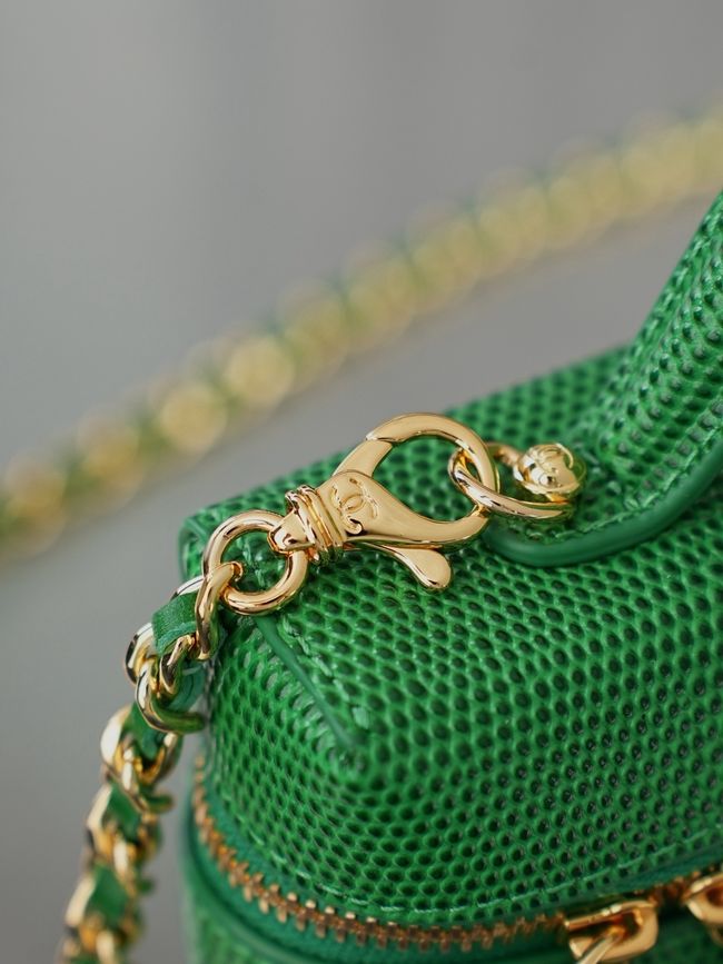 Chanel Vanity with Chain AP5195 green Chanel Vanity with Chain AP5195 green