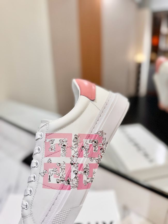 Givenchy flats 64241-2