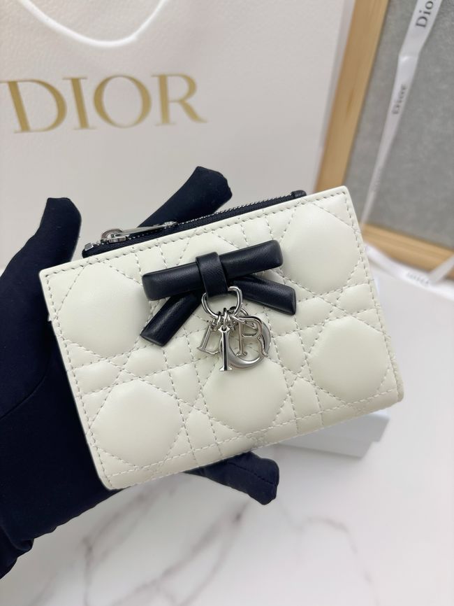 Lady Dior Dahlia Wallet Craie Cannage Lambskin S2065-4 Lady Dior Dahlia Wallet Craie Cannage Lambskin S2065-4