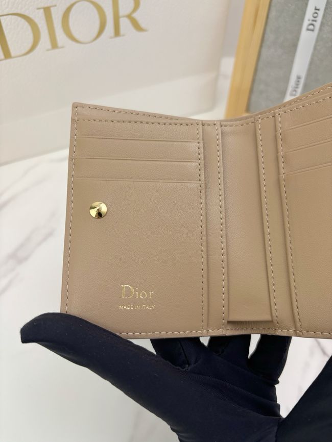 Lady Dior Dahlia Wallet Craie Cannage Lambskin S2065-7 Lady Dior Dahlia Wallet Craie Cannage Lambskin S2065-7