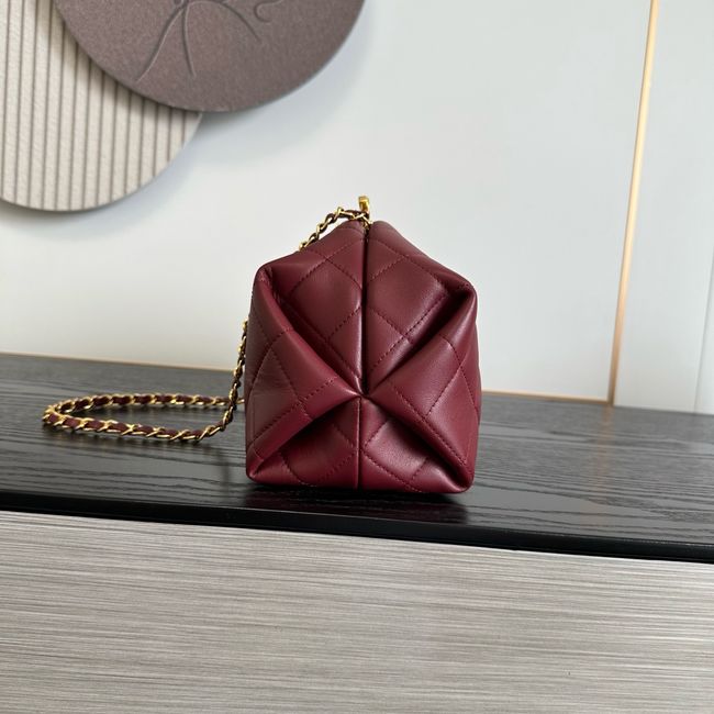 Chanel Clutch with chain Lambskin AP5252 burgundy Chanel Clutch with chain Lambskin AP5252 burgundy