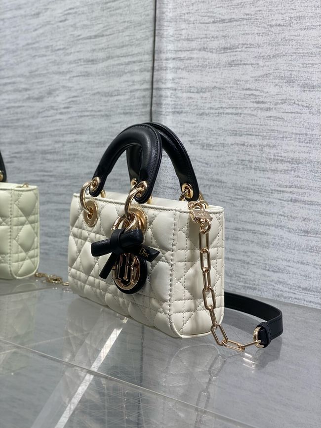 Mini Lady D-Joy BagCannage Lambskin M0636OU Latte and black Mini Lady D-Joy BagCannage Lambskin M0636OU Latte and black