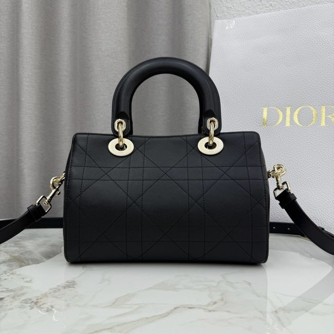 Small Dior Granville Bag black Flat Macrocannage Calfskin M1441OHJ Small Dior Granville Bag black Flat Macrocannage Calfskin M1441OHJ