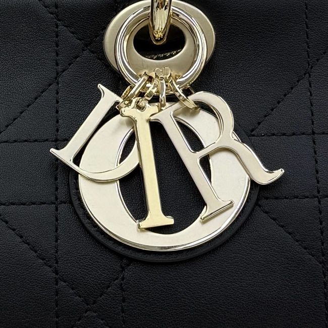 Small Dior Granville Bag black Flat Macrocannage Calfskin M1441OHJ Small Dior Granville Bag black Flat Macrocannage Calfskin M1441OHJ