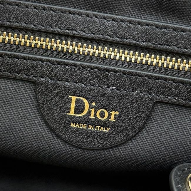 Small Dior Granville Bag black Flat Macrocannage Calfskin M1441OHJ Small Dior Granville Bag black Flat Macrocannage Calfskin M1441OHJ