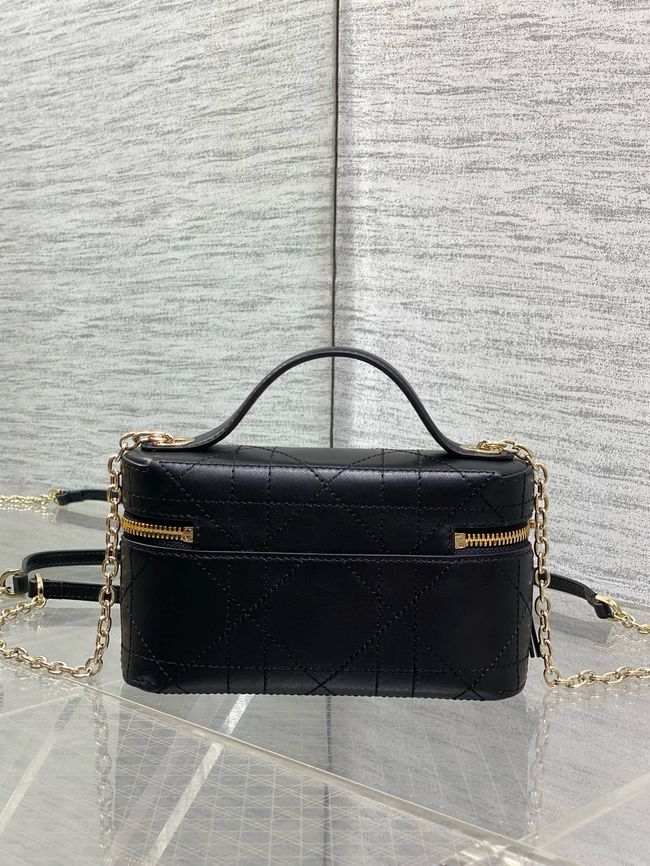 Dior Trianon Soft Vanity Mini Bag Flat Macrocannage Lambskin S4613OS black Dior Trianon Soft Vanity Mini Bag Flat Macrocannage Lambskin S4613OS black
