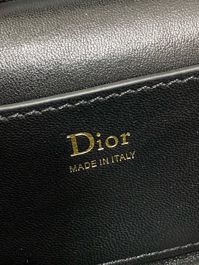 Dior Trianon Soft Vanity Mini Bag Flat Macrocannage Lambskin S4613OS black Dior Trianon Soft Vanity Mini Bag Flat Macrocannage Lambskin S4613OS black