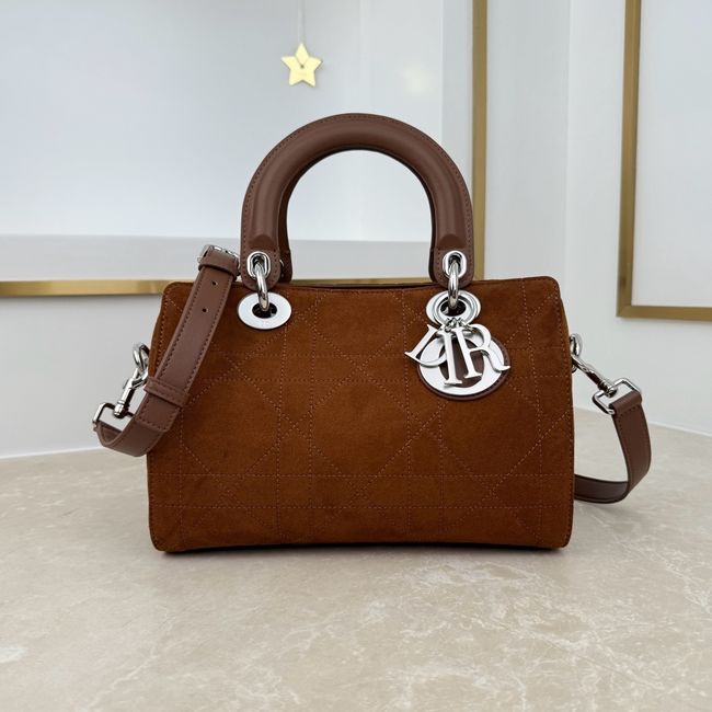 Small Dior Granville Bag Golden Saddle Flat Macrocannage Suede Calfskin M1441OH Small Dior Granville Bag Golden Saddle Flat Macrocannage Suede Calfskin M1441OH