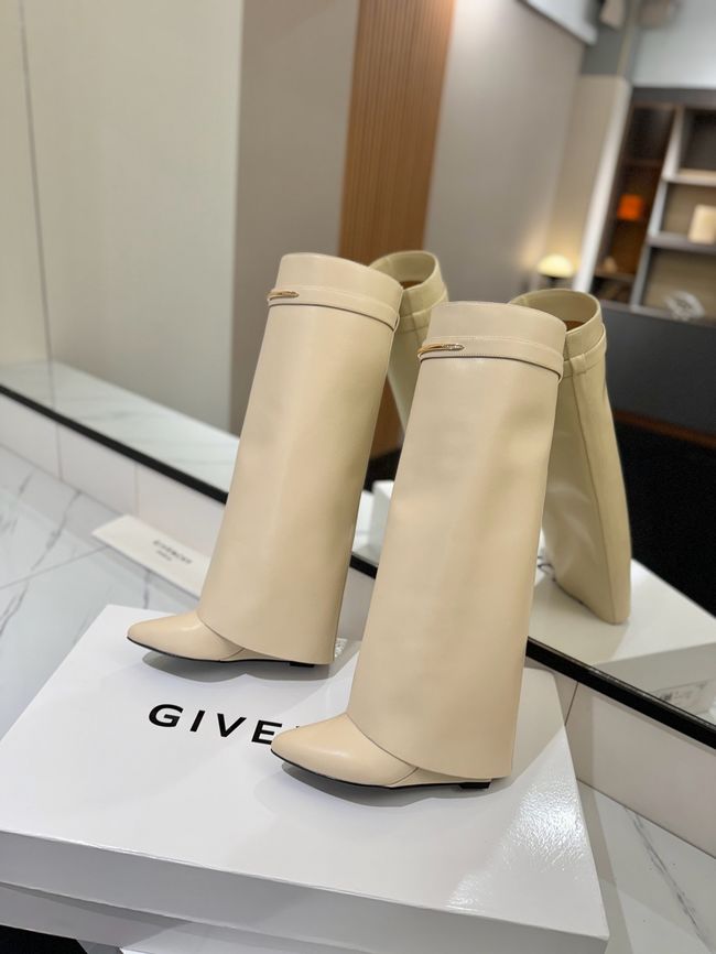 Givenchy  High Boots Shiny Calfskin high heels 8.5CM 65261-1