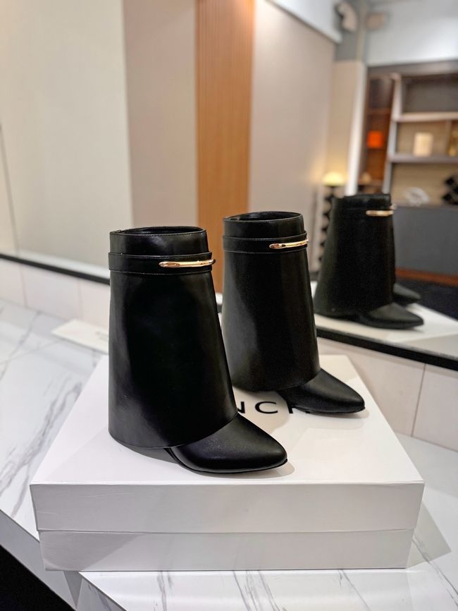 Givenchy Mid-Calf Boots Shiny Calfskin high heels 8.5CM 65260-2