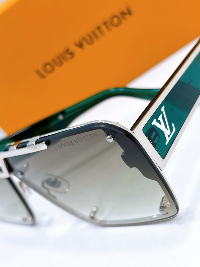 Louis Vuitton Sunglasses 821465-1 Louis Vuitton Sunglasses 821465-1