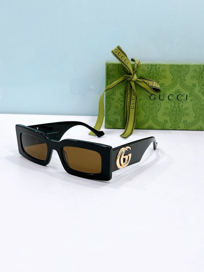 Gucci Sunglasses 821549-1