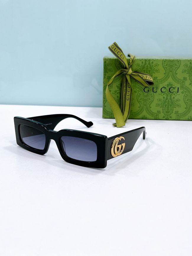 Gucci Sunglasses 821549-4