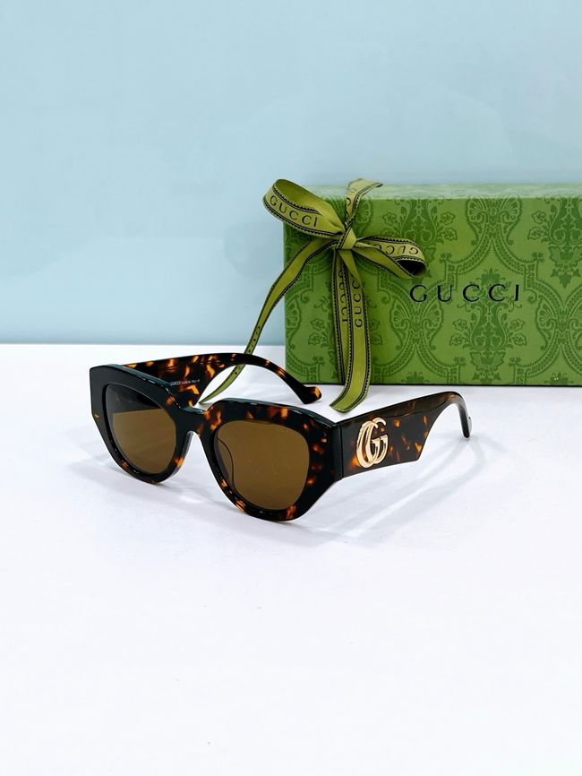 Gucci Sunglasses 821550-4