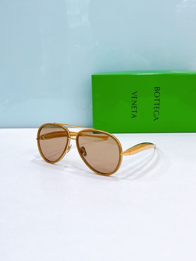 Gucci Sunglasses 821551-3