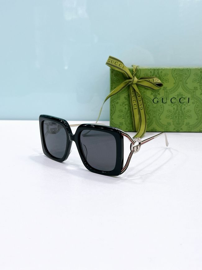 Gucci Sunglasses 821552-1