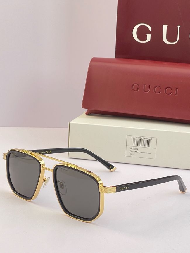 Gucci Sunglasses 821556-2