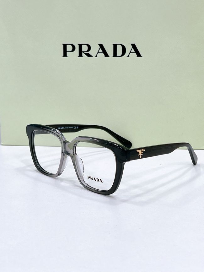 Prada Sunglasses 821610-1