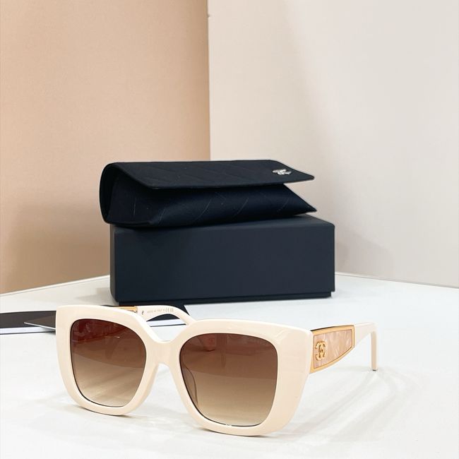 Chanel Sunglasses 821623-5