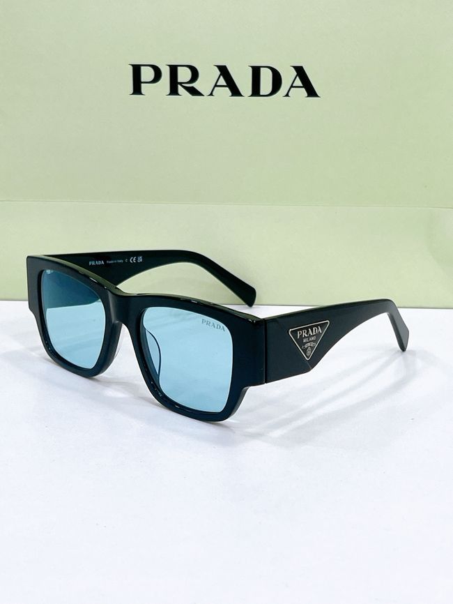 Prada Sunglasses 821612-3