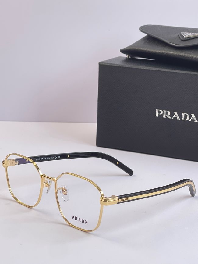 Prada Sunglasses 821614-9