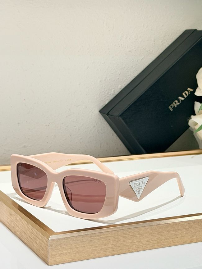 Prada Sunglasses 821620-6