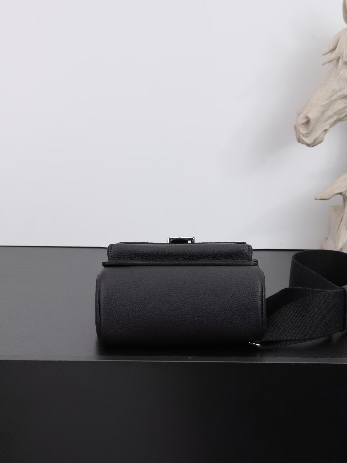 Hermes HAC A DOS Original Togo Leather Chest Bag H60321 Black Hermes HAC A DOS Original Togo Leather Chest Bag H60321 Black