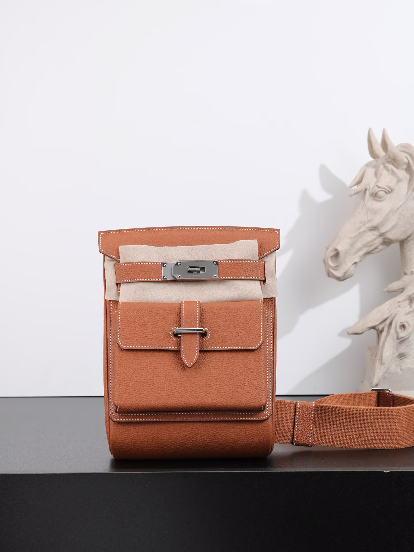 Hermes HAC A DOS Original Togo Leather Chest Bag H60321 Orange Hermes HAC A DOS Original Togo Leather Chest Bag H60321 Orange