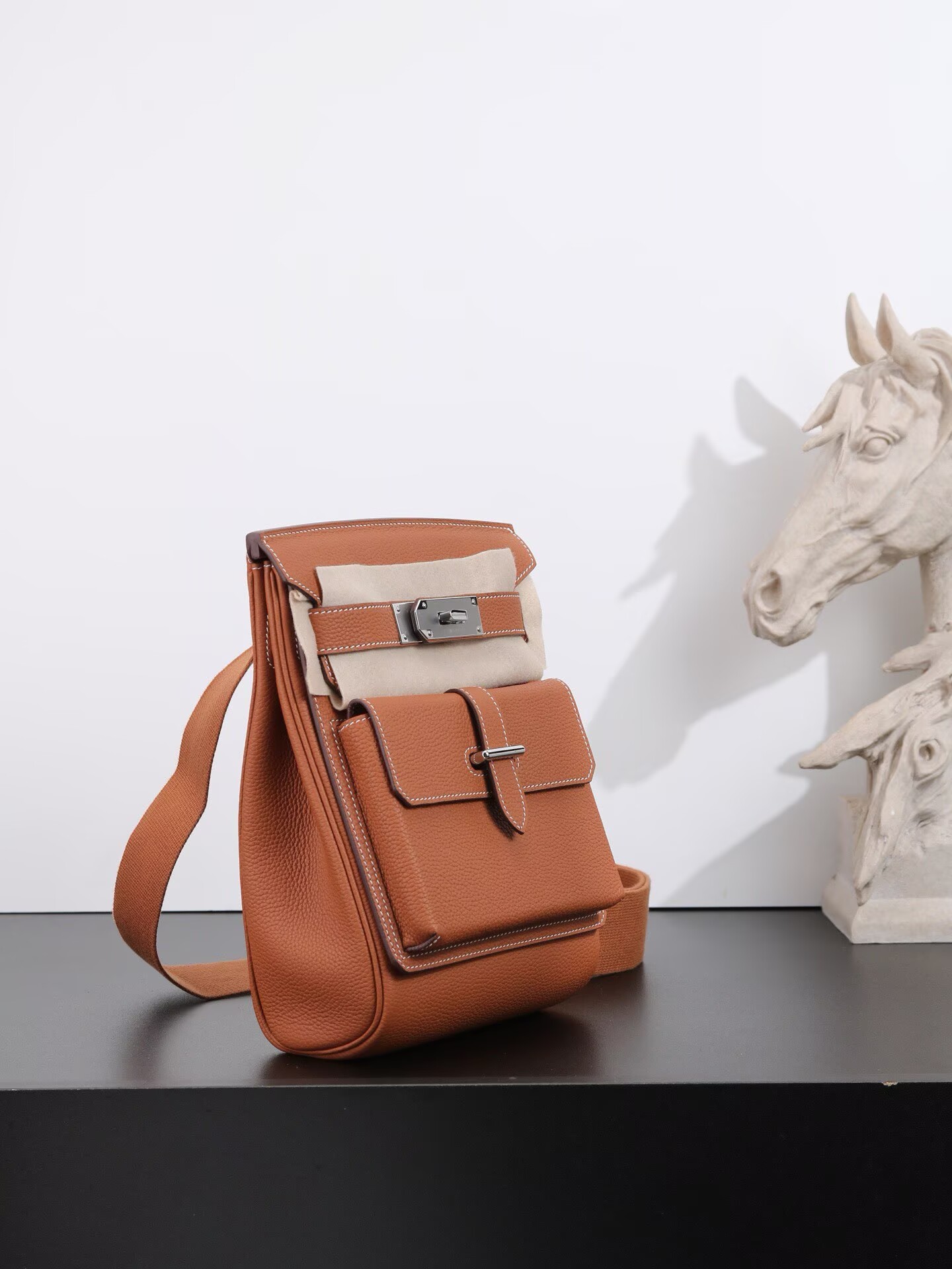 Hermes HAC A DOS Original Togo Leather Chest Bag H60321 Orange Hermes HAC A DOS Original Togo Leather Chest Bag H60321 Orange